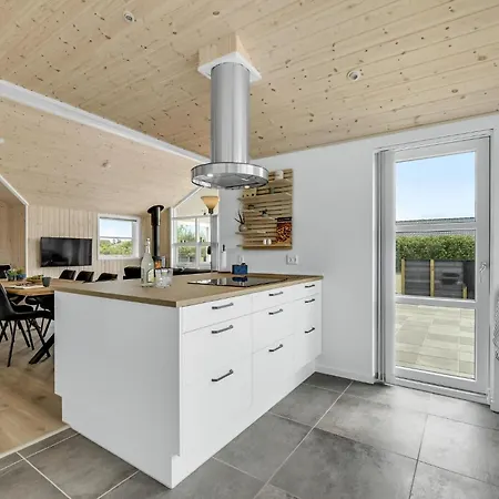 3 Bedroom Amazing In Tarm